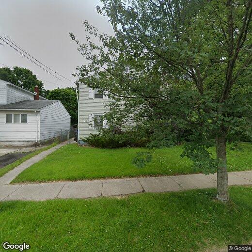 Primary Photo - 104 Kenosha St