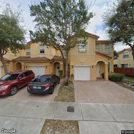 Foto principal - 8049 NW 108th Pl