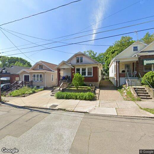 Foto principal - 238 E 32nd St