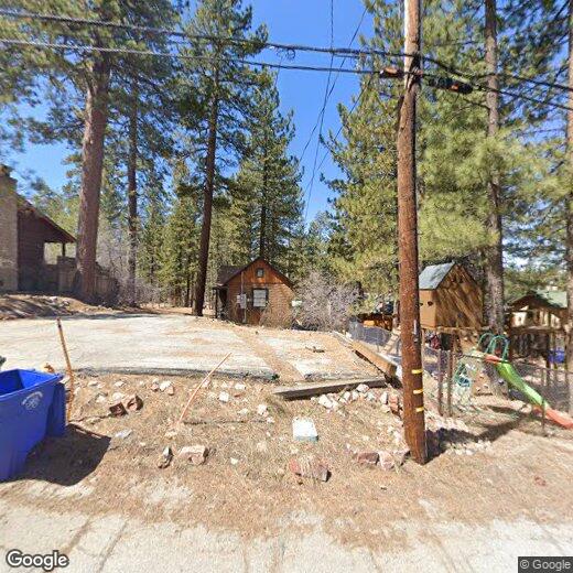 Foto principal - 39981 Hillcrest Dr