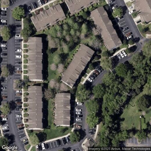 Primary Photo - Luxury Townhome for Rent in Gated Dunwoody...