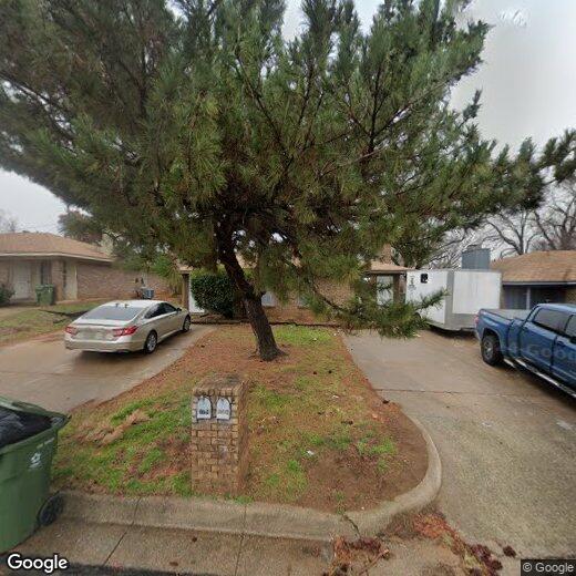 1714 Patricia St, Arlington, TX 76012 Townhome Rentals in Arlington