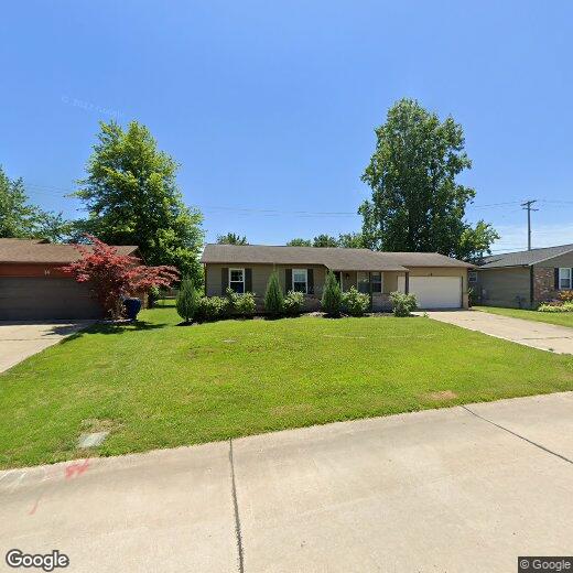 16 W Sunny Wood Ct, Saint Peters, MO 63376 House for Rent in Saint