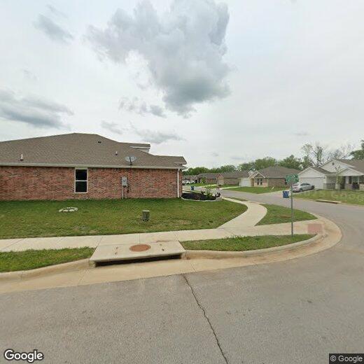 Primary Photo - 329 E Greystone Square