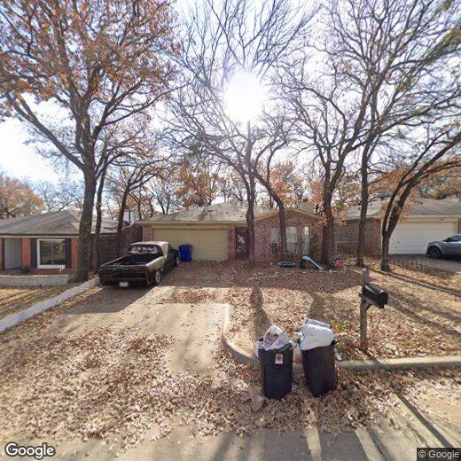 Primary Photo - 1211 Cardinal Oaks Dr