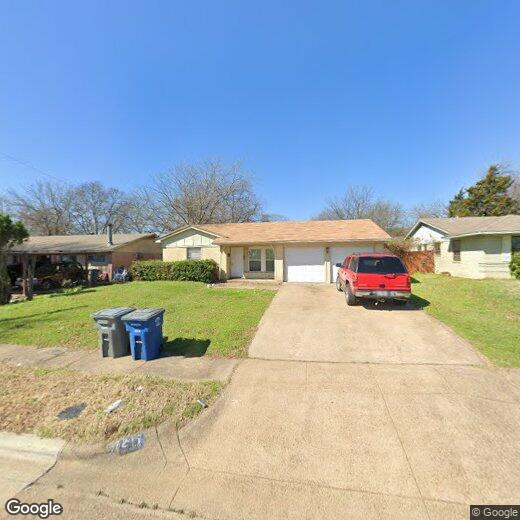 Primary Photo - 7217 Larchway Dr
