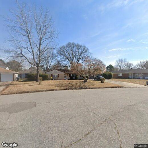 Foto principal - 3904 Old Tree Ln