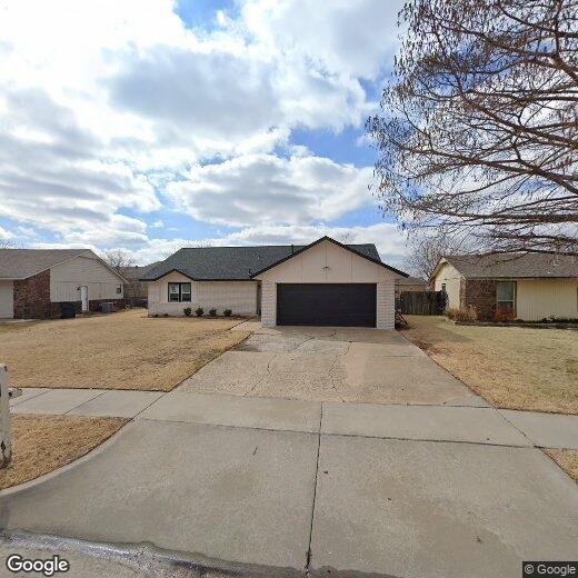 Primary Photo - 8406 N 117th E Ave