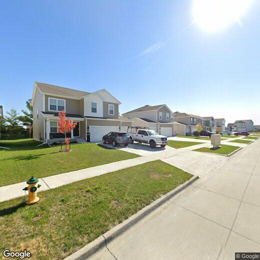 Foto principal - Spacious 4-Bedroom Home in a Prime West De...