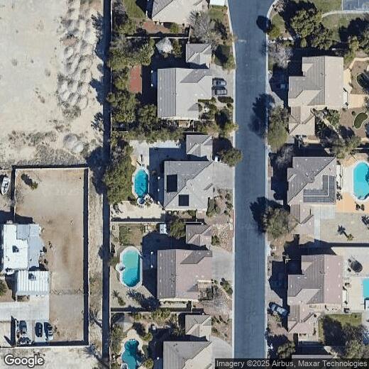 Foto principal - Luxurious Two-Story Home with Pool, Spa, a...