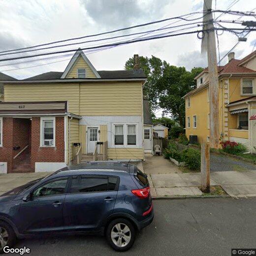 Primary Photo - 417 Henry St
