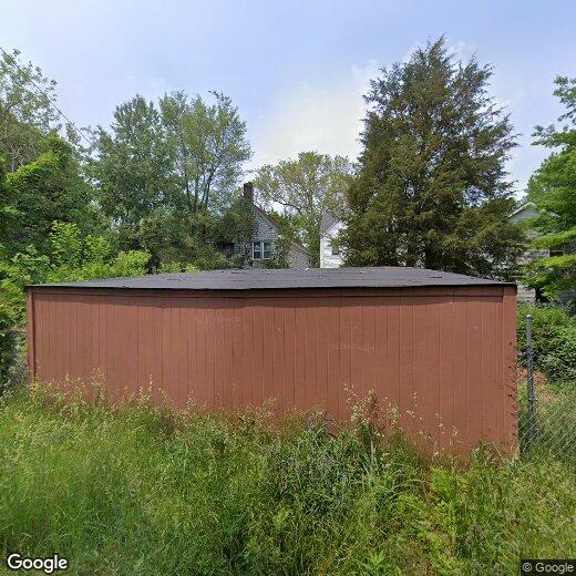 Primary Photo - 10714 Hathaway Ave