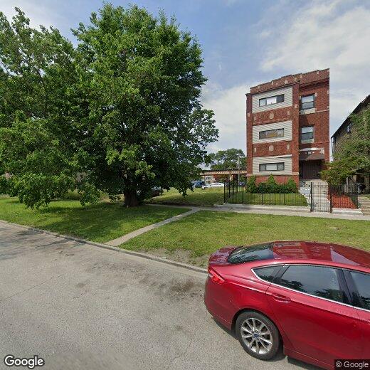 Foto principal - 5940 S Calumet Ave