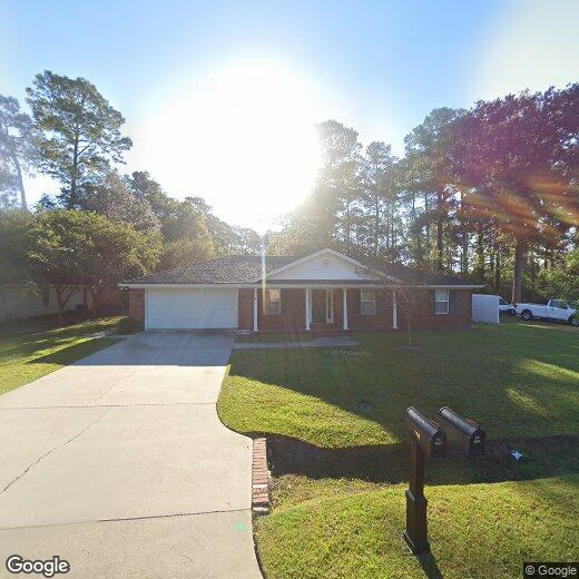 Foto principal - 110 Pinewood Dr