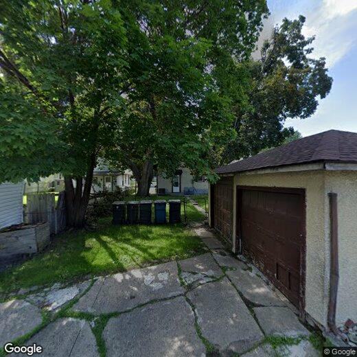 Primary Photo - 3718 N Queen Ave