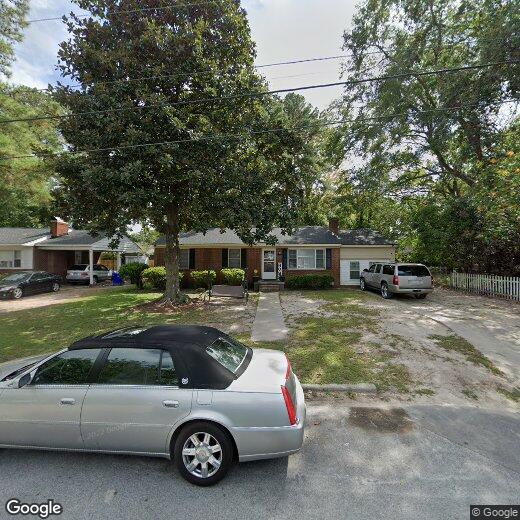 Foto principal - 2602 Tryon Dr