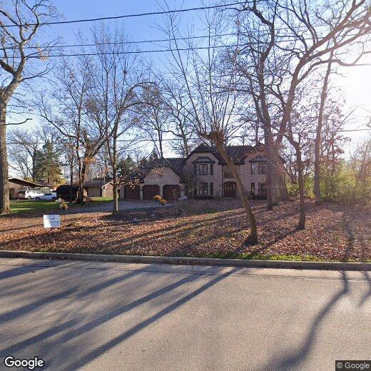 Primary Photo - 909 E Hawthorne Ln