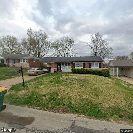 9118 Pueblo Dr, St. Louis, MO 63123 House for Rent in St. Louis, MO