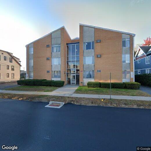 Primary Photo - 87 Meadow St