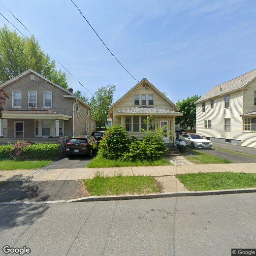 Primary Photo - 176 Benson St