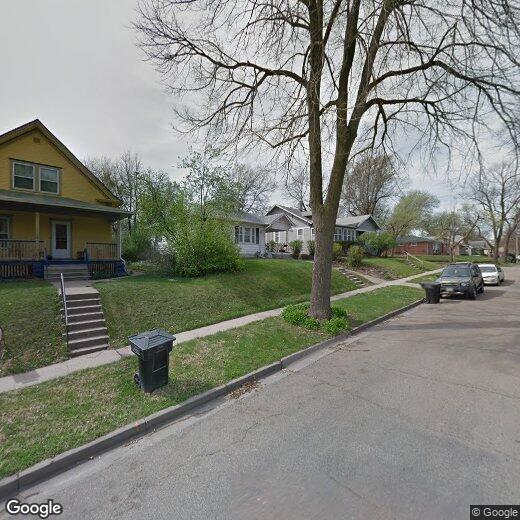 Primary Photo - 2820 Everett St