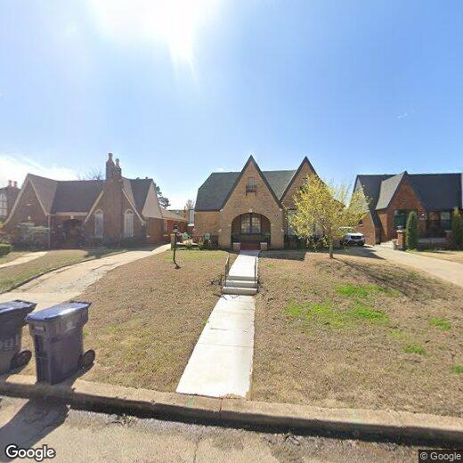 Primary Photo - 900 NE 19th St
