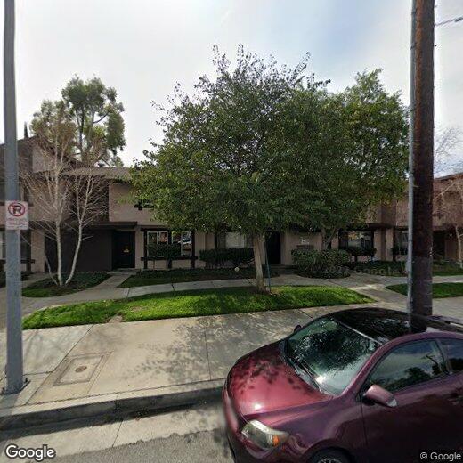 Foto principal - 19630 Saticoy St