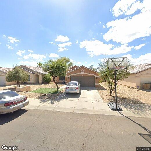 Foto principal - 15843 W Madison St