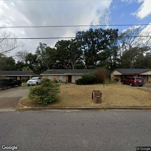 Primary Photo - 702 Ynestra Dr