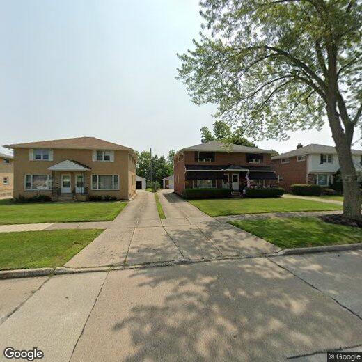 1215 Bonnie Ln, Mayfield Heights, OH 44124 Room for Rent in Mayfield