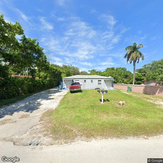 Foto principal - 1455 NE 146th St