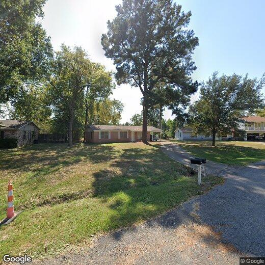 Foto principal - 5645 Knollcrest Dr