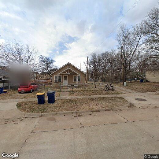 Primary Photo - 516 W 10th Ave