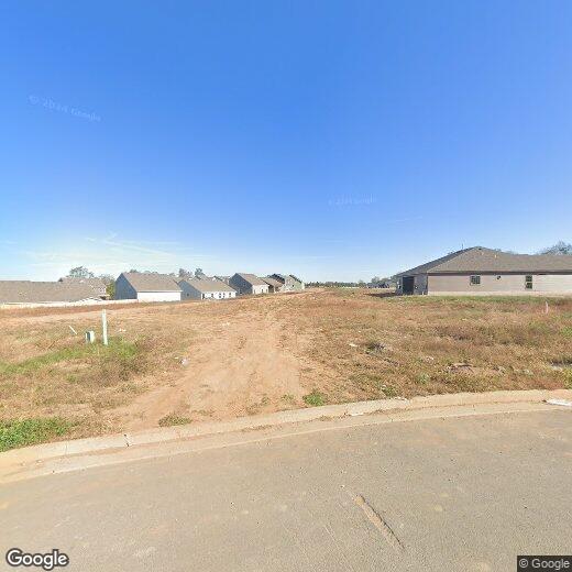 Primary Photo - 123 Savannah Ln