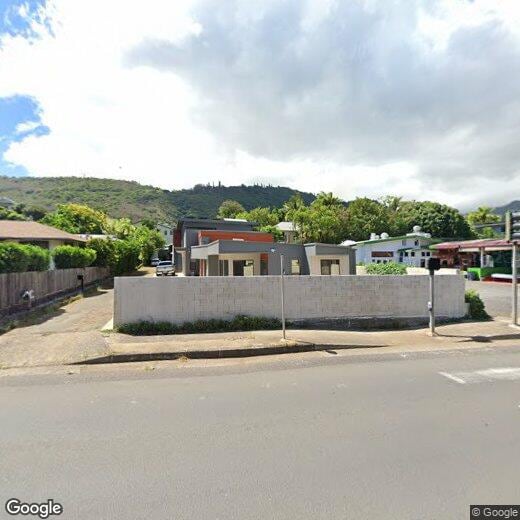Primary Photo - 2732 E Manoa Rd