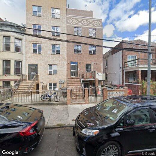 Primary Photo - 733 57th St