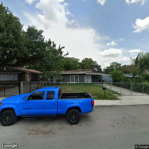 Primary Photo - 1611 La Manda Blvd