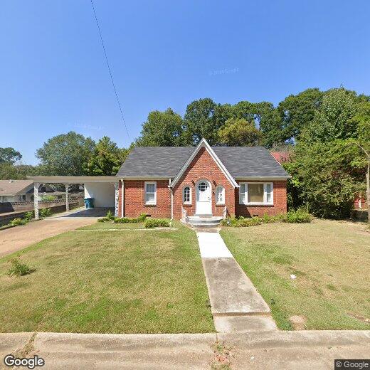 38 Walthall St, Grenada, MS 38901 House Rental in Grenada, MS