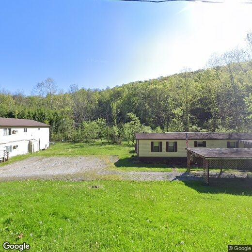 Foto principal - 671 Limeberger Creek Rd
