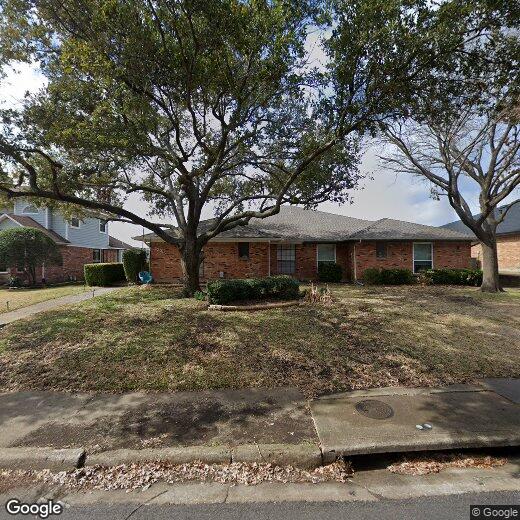 Foto principal - 2201 Woodcreek St