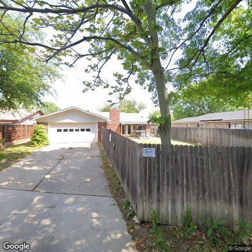 Foto principal - 527 Woodhurst Dr
