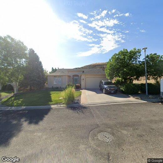 Primary Photo - Beautiful home located in the Redlands