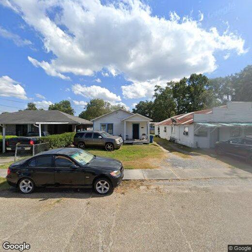 Primary Photo - 921 S Theater St