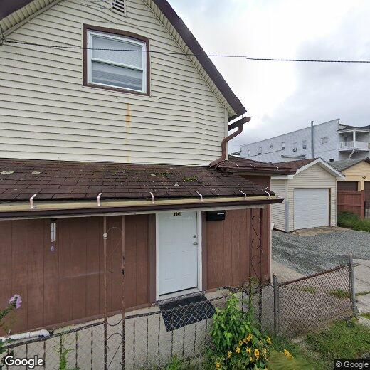 Primary Photo - 1520 Farr St