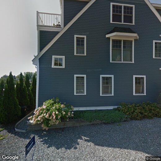 17 Water St Unit 2, Kittery, ME 03904 Condo for Rent in Kittery, ME