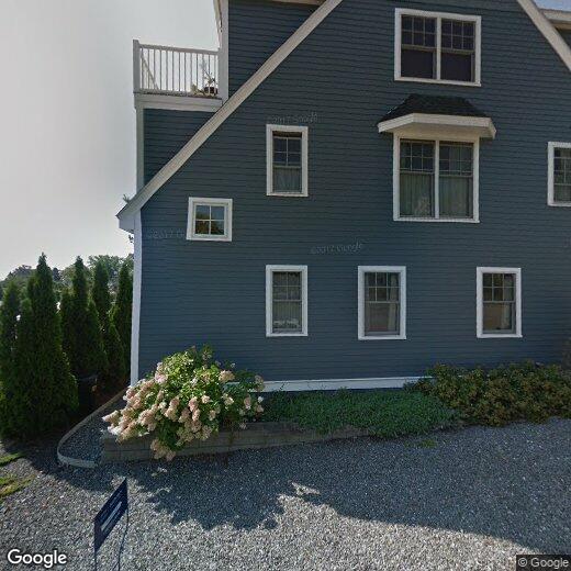 17 Water St Unit 2, Kittery, ME 03904 Condo for Rent in Kittery, ME