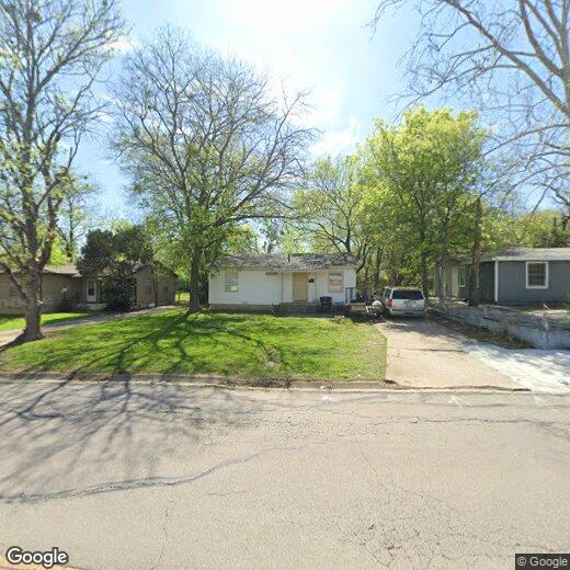 Primary Photo - 106 E Fowler Ave
