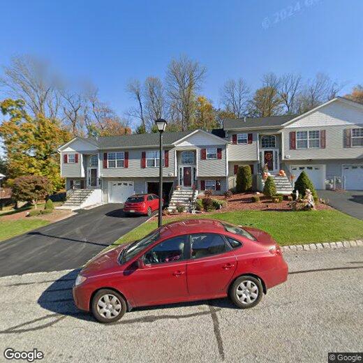 12 Oak Point Dr, Hamburg, NJ 07419 Townhome Rentals in Hamburg NJ