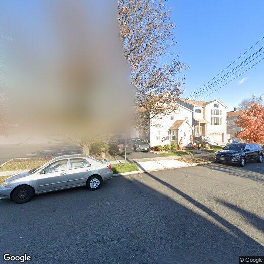 611 New York Ave Unit 1st f, Lyndhurst, NJ 07071 Room for Rent in Lyndhurst, NJ