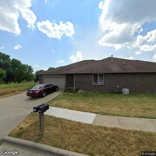 3255 S Deerfield Ct, Springfield, MO 65807 House Rental in